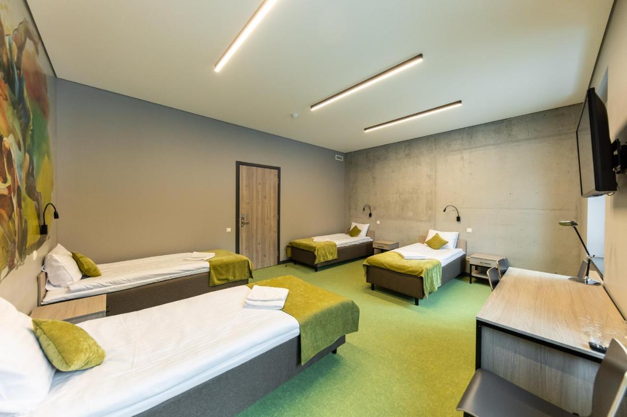 Stadium Hotel Valmiera Buitenkant foto